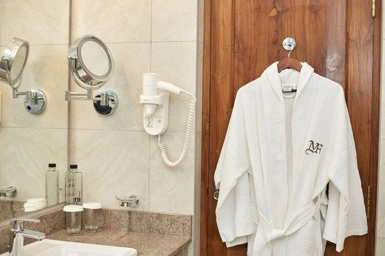 Manor House Boutique Villa