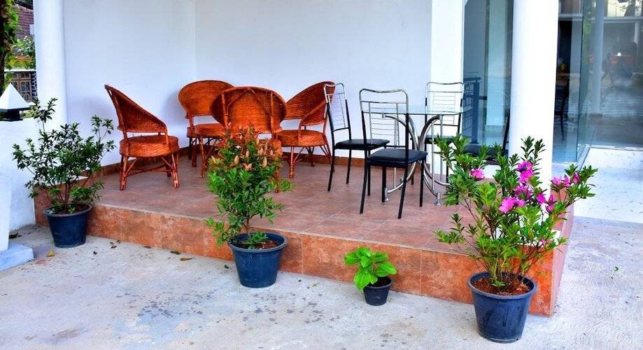 Nine Arch Holiday Resort