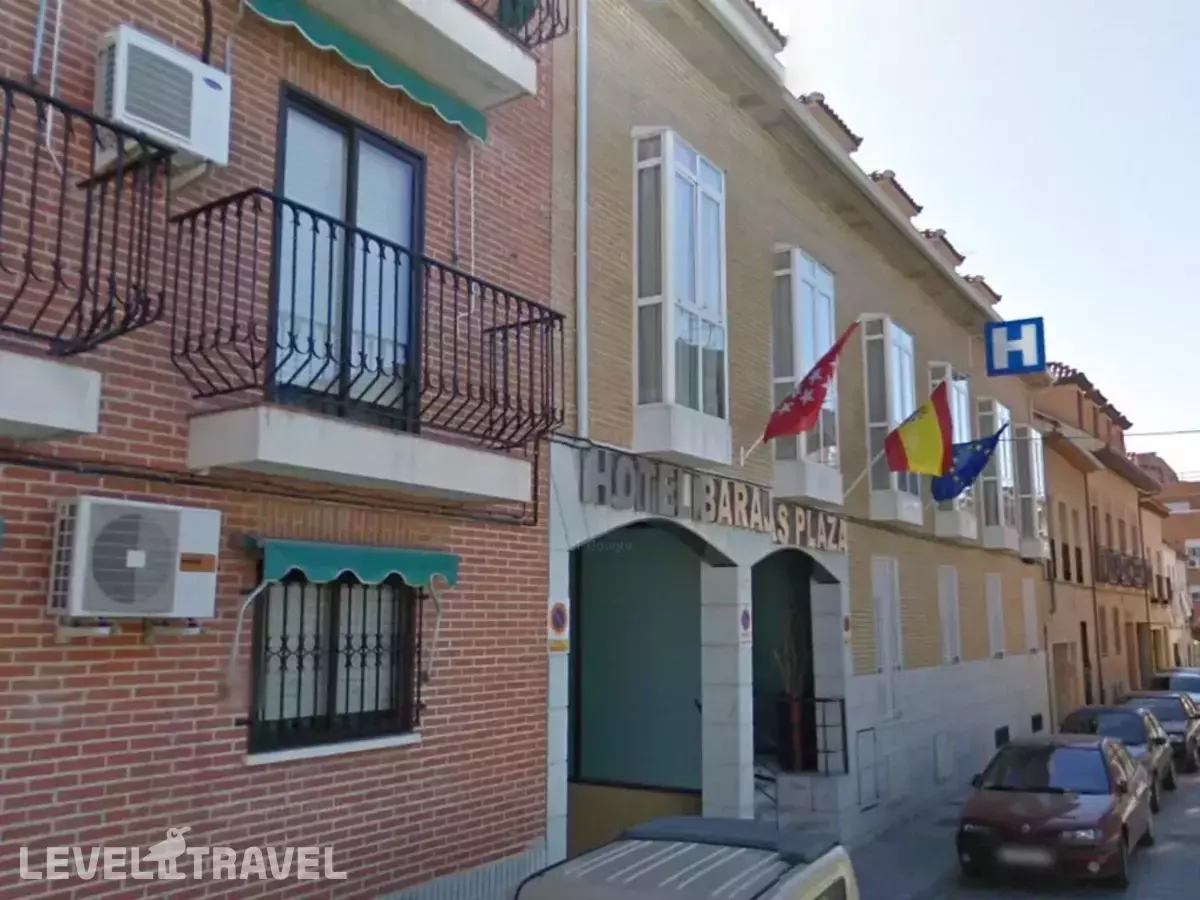 Hotel Barajas Plaza Madrid
