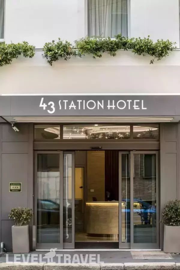 43 Station Hotel