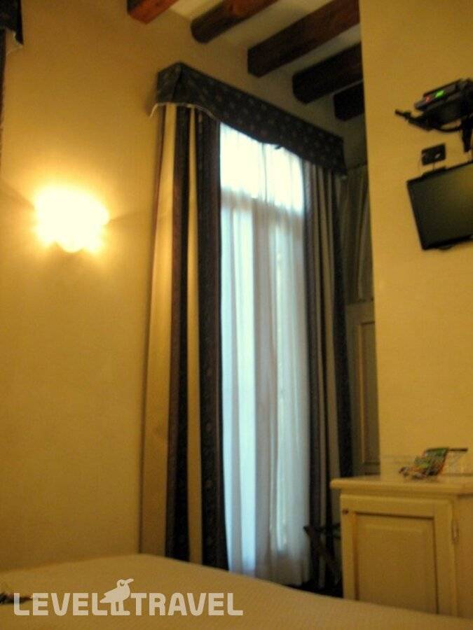 Изображение отеля 12
