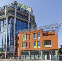 $item['hotel']['name']