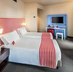 $item['hotel']['name']
