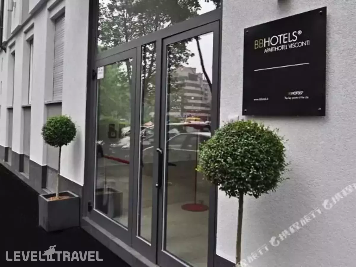 Bb Hotels Aparthotel Visconti