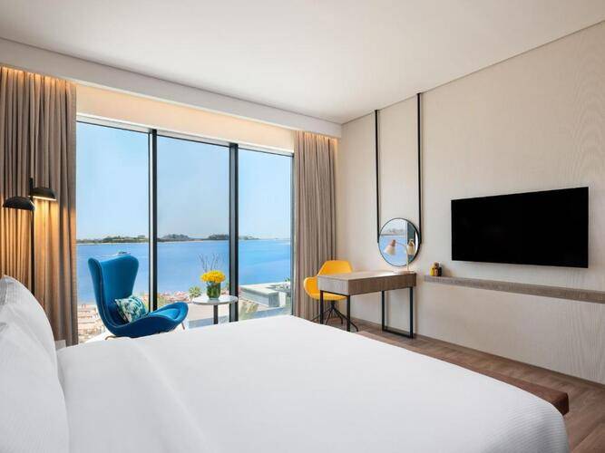 Voco Dubai The Palm By Ihg