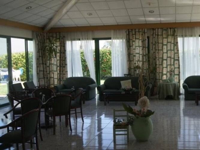 Aparthotel Mandalena