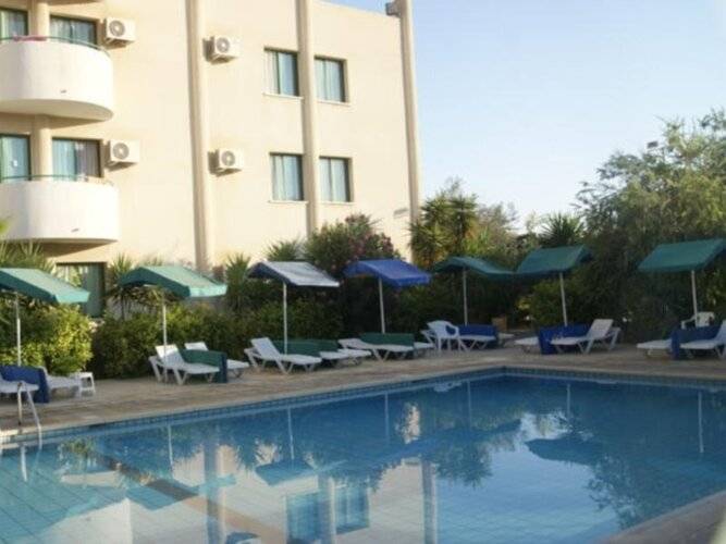 Aparthotel Mandalena