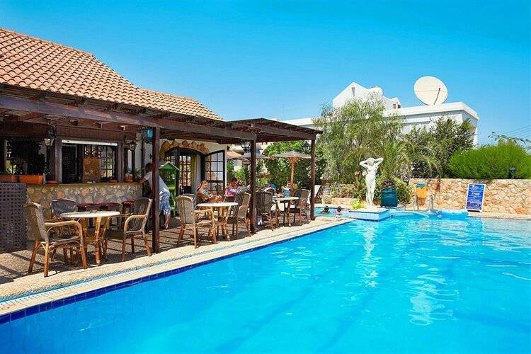 Anais Bay Apartments
