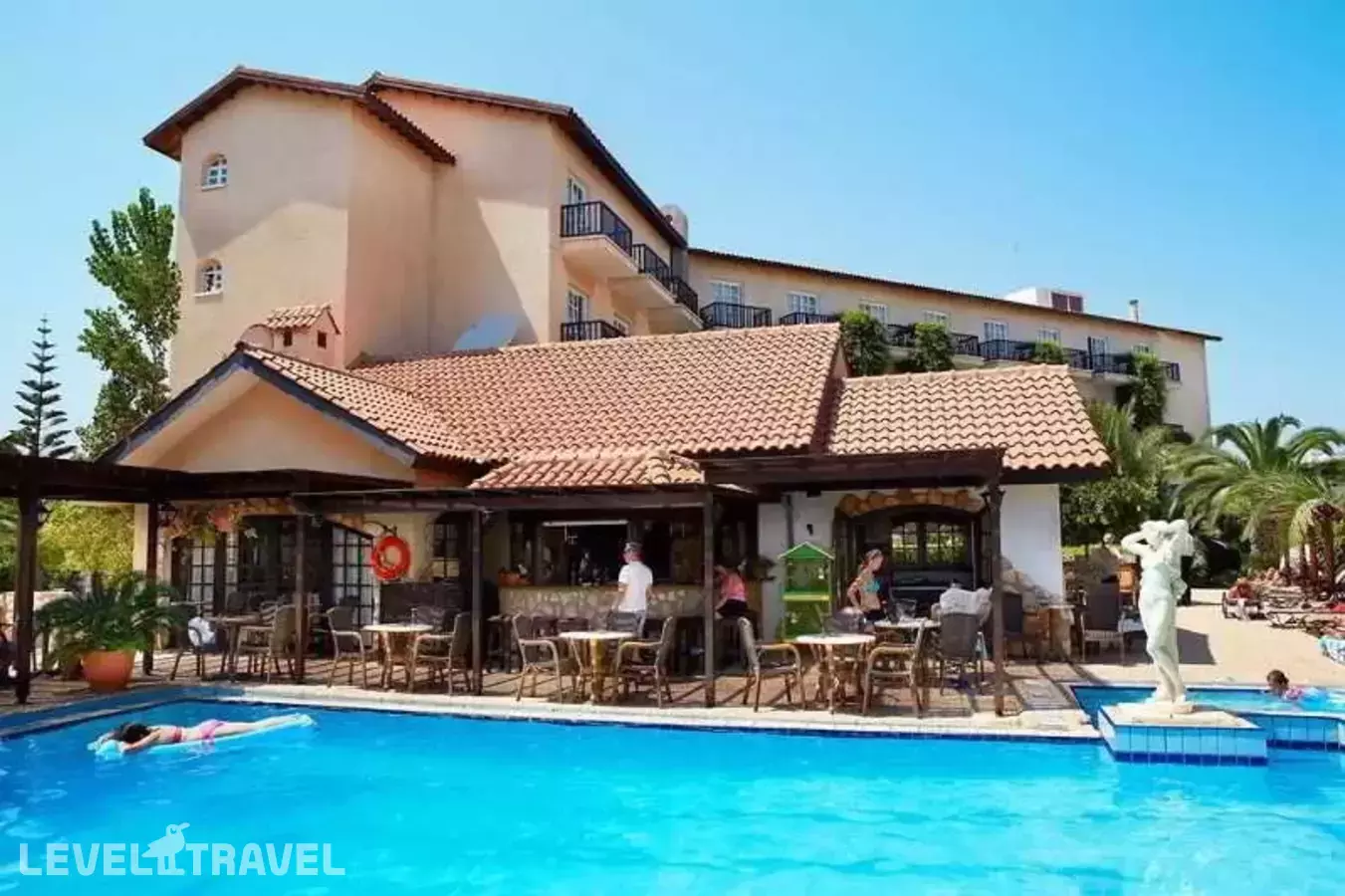 Anais Bay Apartments