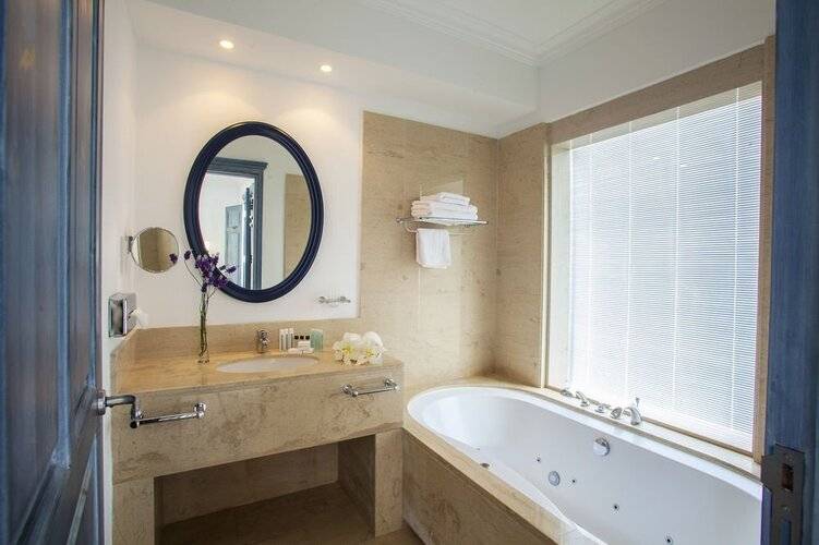Nausicaa Luxury Villas