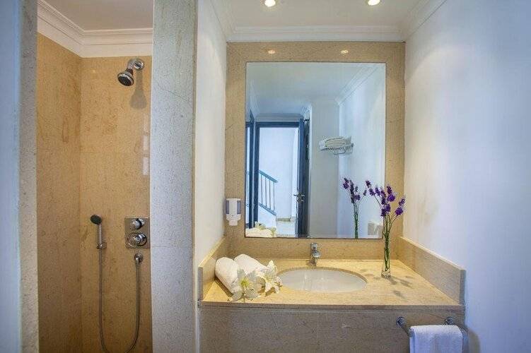 Nausicaa Luxury Villas