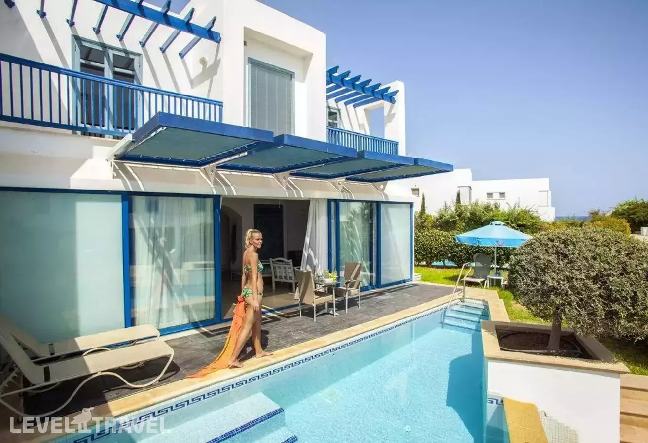 Nausicaa Luxury Villas