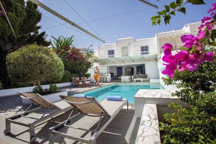 Nausicaa Luxury Villas