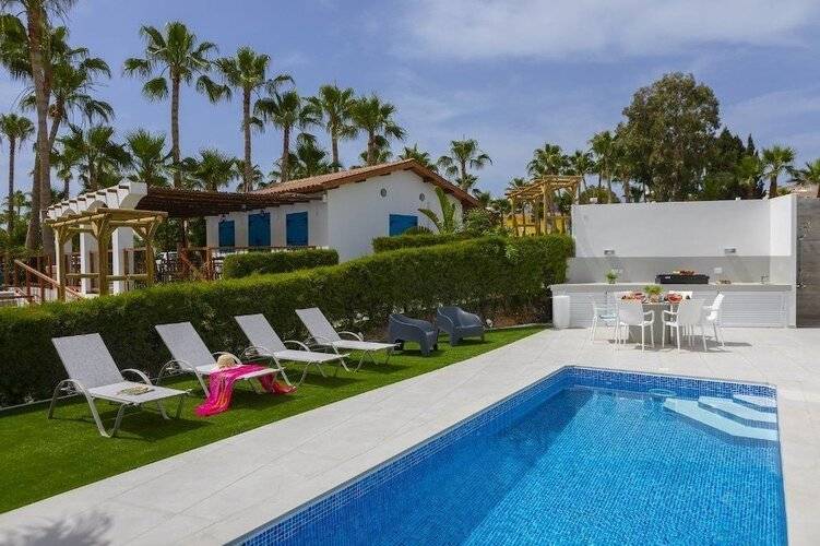 Protaras Villa Piera By The Sea