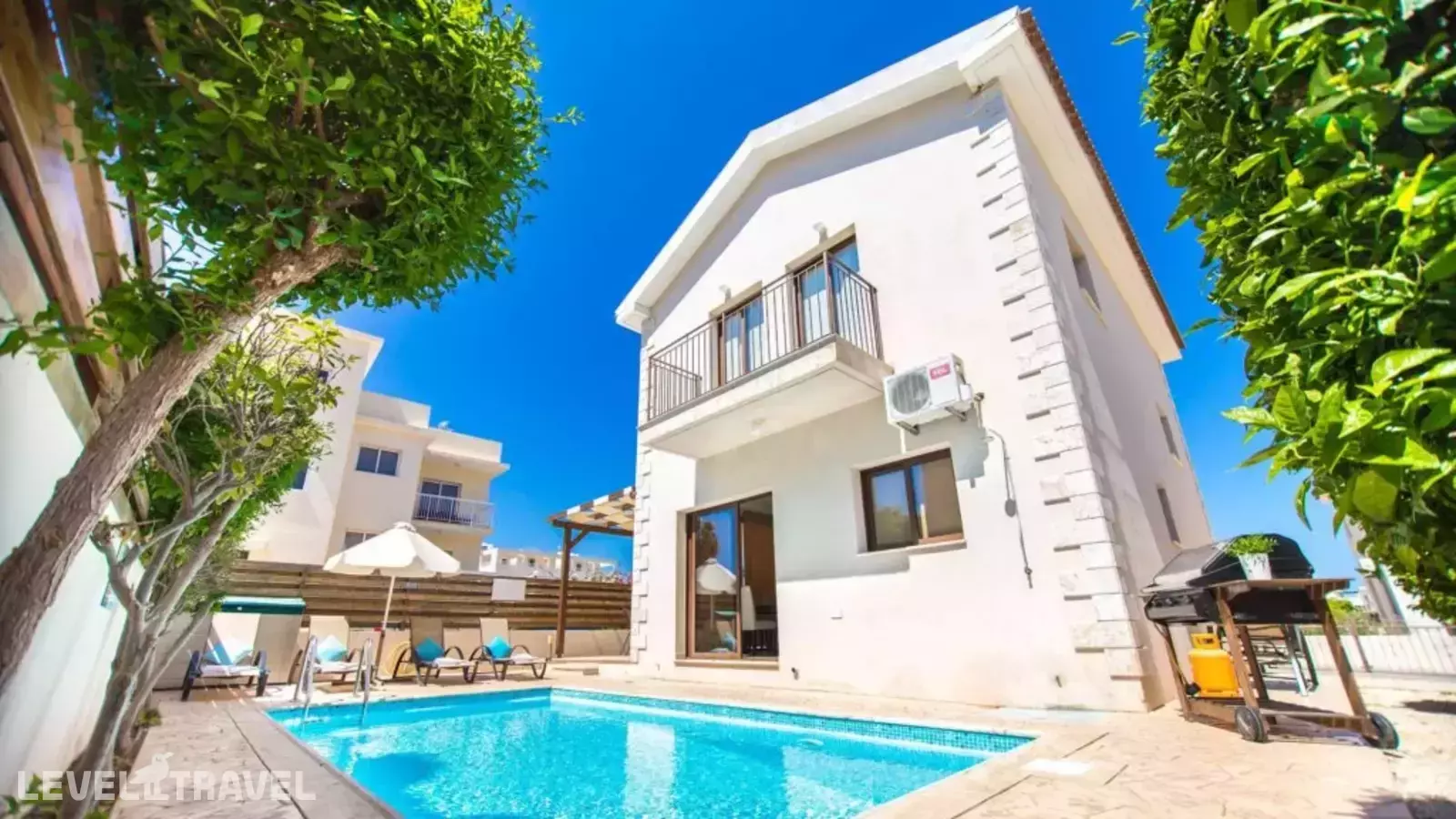 Oceanview Luxury Villa 007