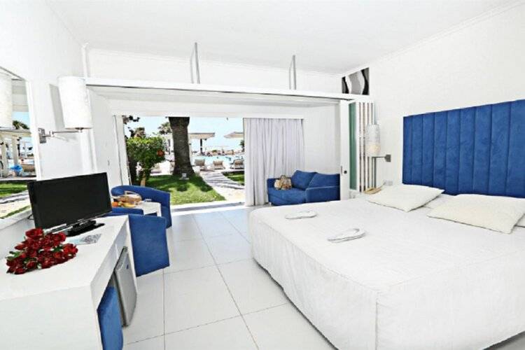 Dome Beach Hotel And Resort