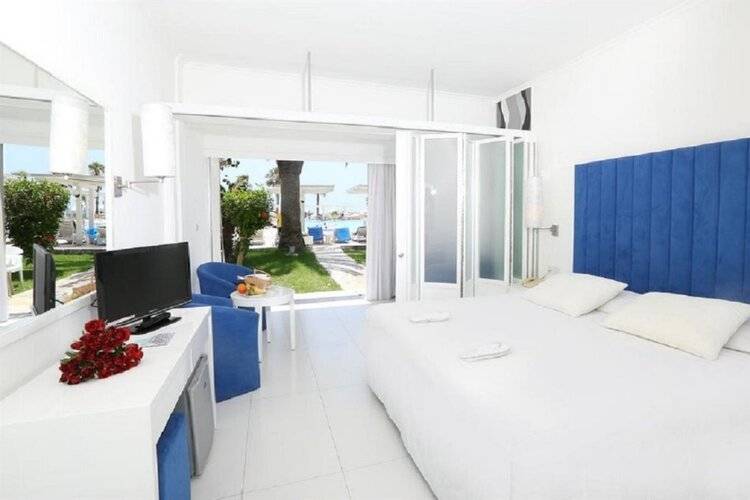 Dome Beach Hotel And Resort