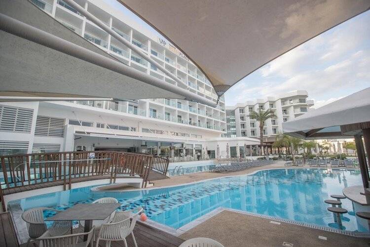 Vassos Nissi Plage Hotel & Spa