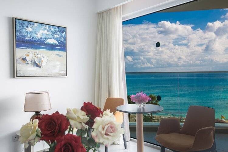 Vassos Nissi Plage Hotel & Spa