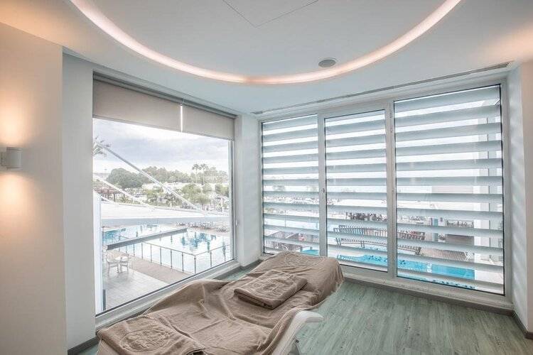 Vassos Nissi Plage Hotel & Spa