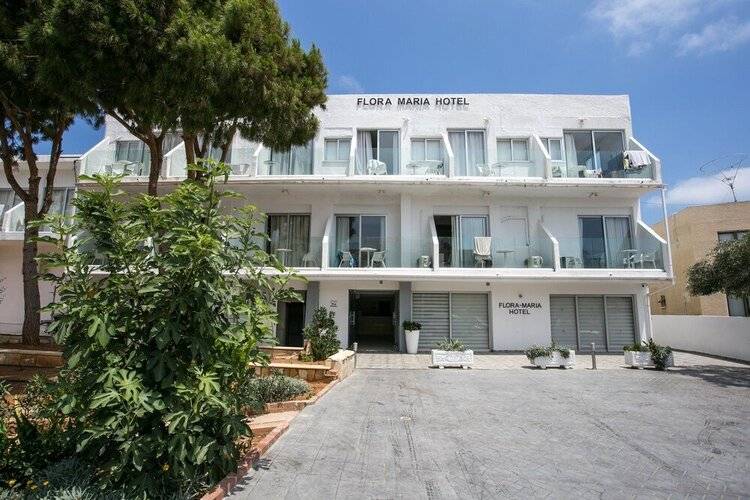 Flora Maria Hotel And Annex Apartments