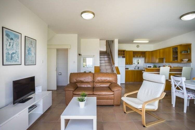 Sirina Lina Beachfront Suite