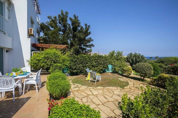 Sirina Lina Beachfront Suite