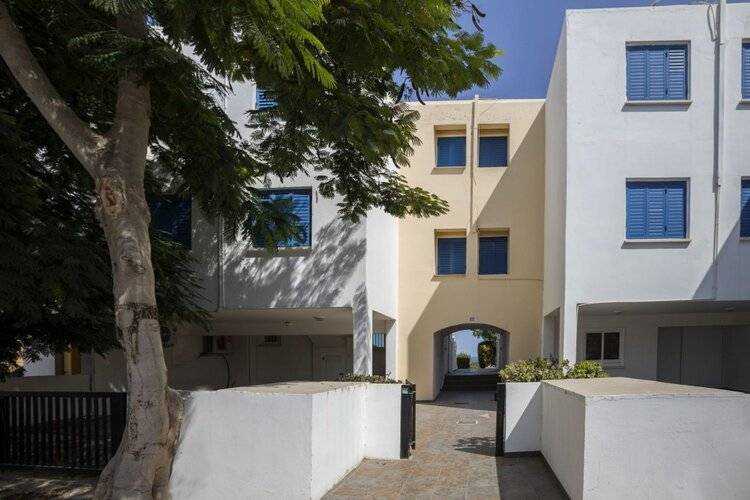 Sirina Lina Beachfront Suite