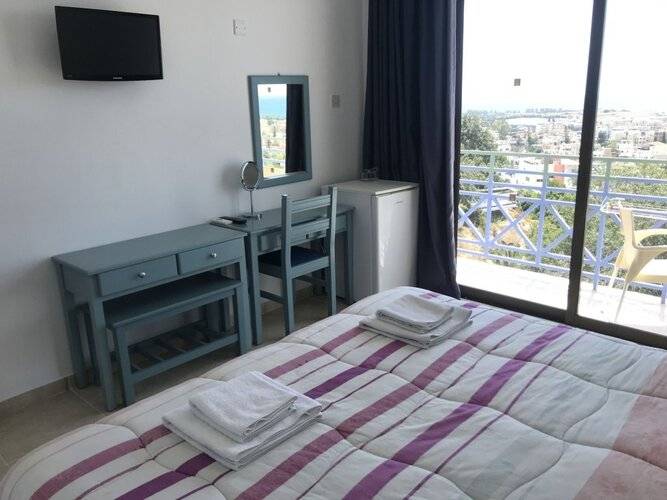 Axiothea Hotel