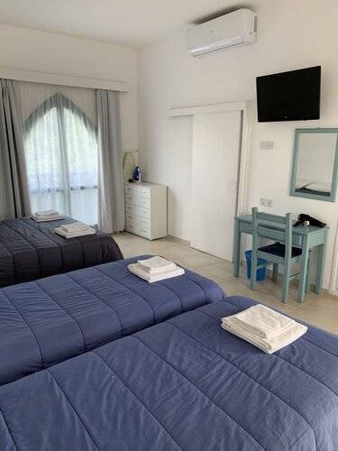 Axiothea Hotel
