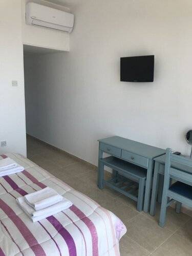Axiothea Hotel