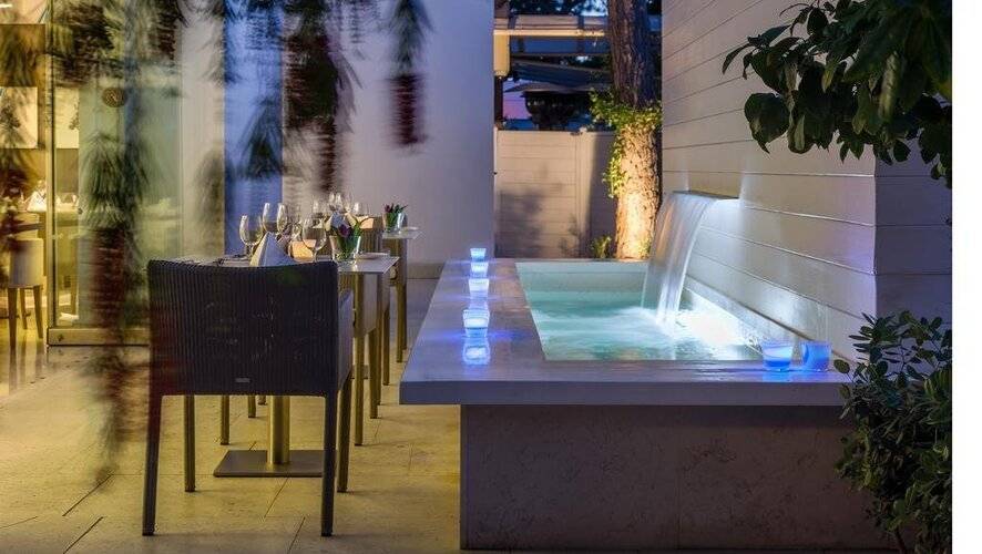 Alasia Hotel