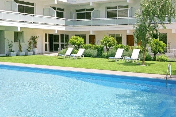 Corina Suites And Apartments