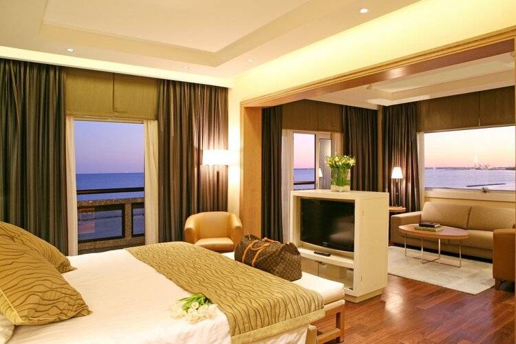 Crowne Plaza Limassol, An Ihg Hotel