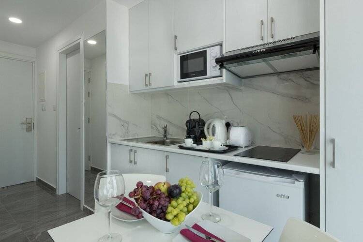 Art & Wine Studios And Apts