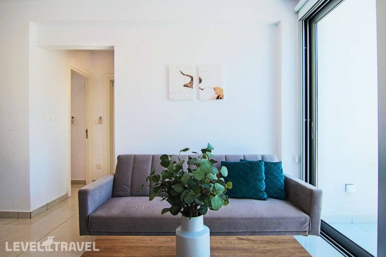 фотографии отеля Phaedrus Living: Seaside Deluxe Flat Harbour 112 в Кипр(Пафос) - фото №1