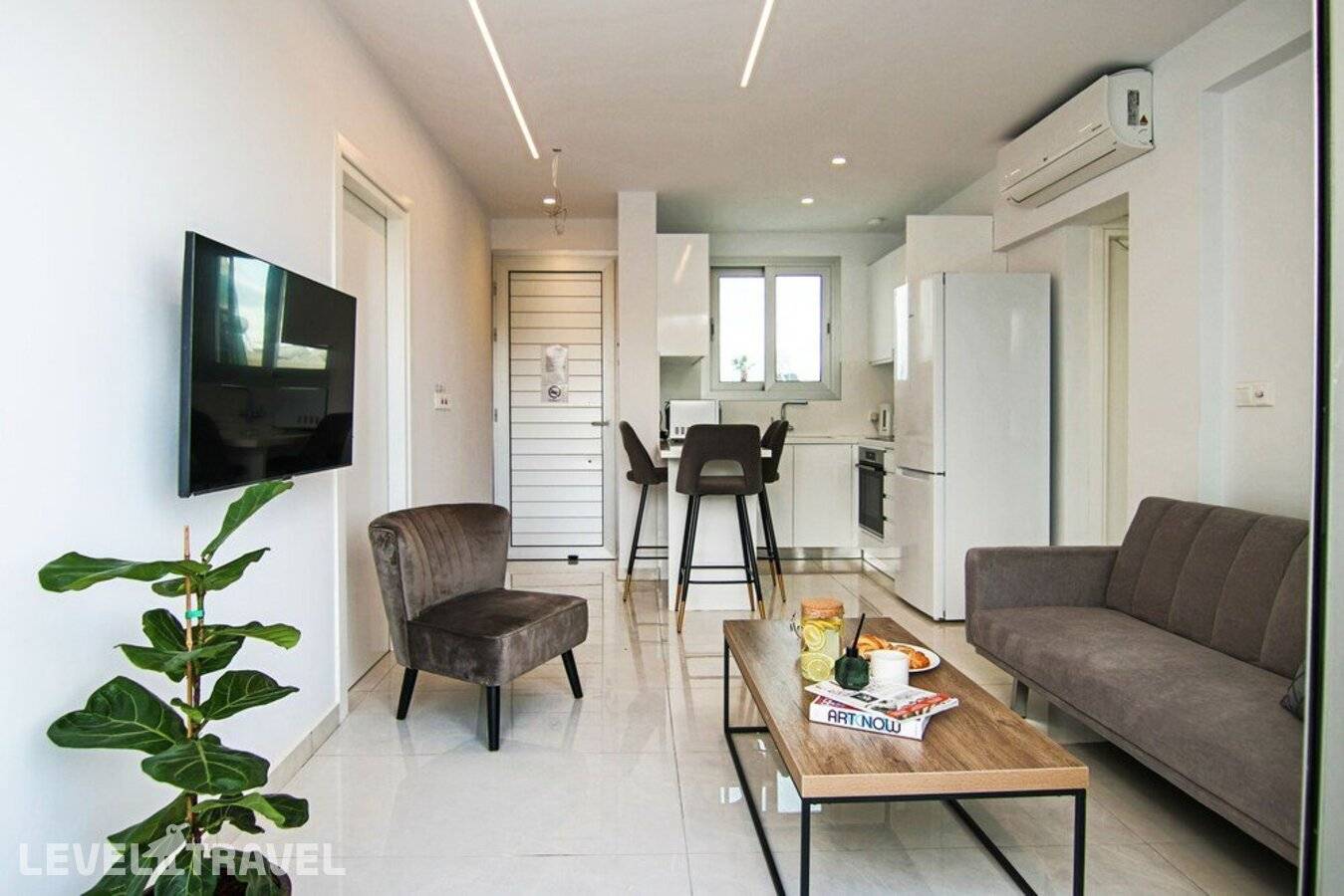 фотографии отеля Phaedrus Living: Seaside Executive Flat Harbour 101 в Кипр(Пафос) - фото №21