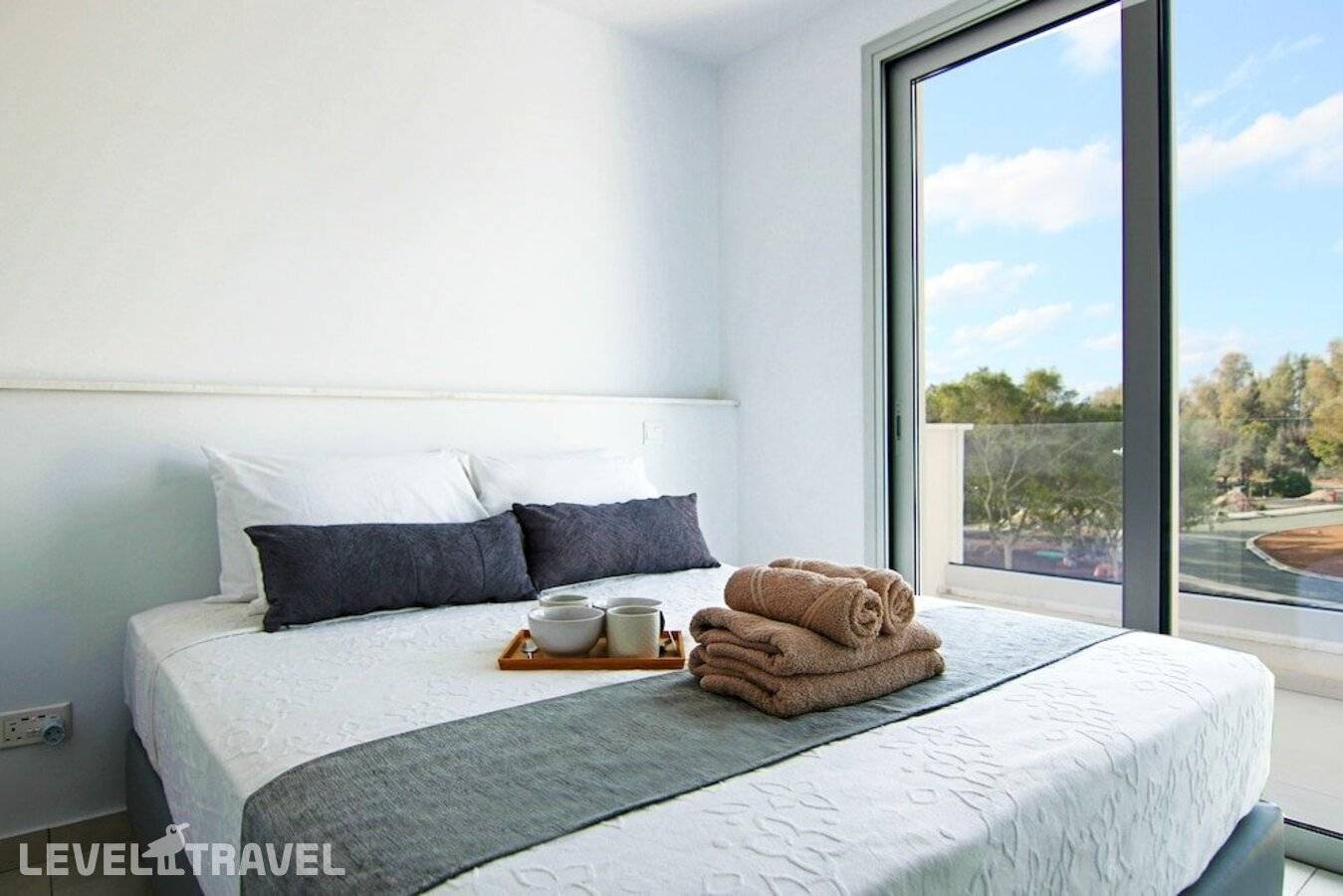 фотографии отеля Phaedrus Living: Seaside Executive Flat Harbour 101 в Кипр(Пафос) - фото №2