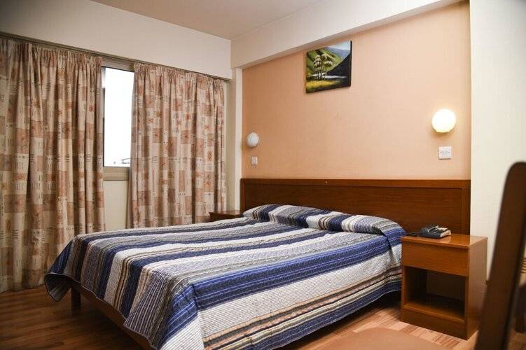Elysso Hotel