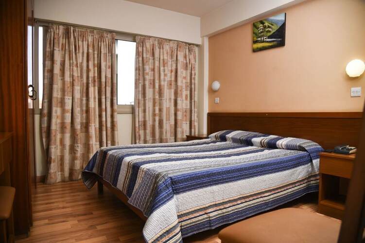 Elysso Hotel