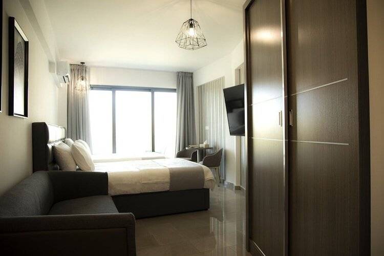 Jimmy's Suites