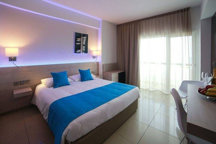 Les Palmiers Beach Hotel