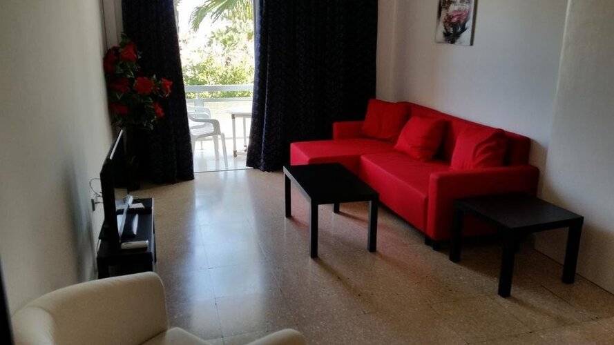 Pelides Apartments