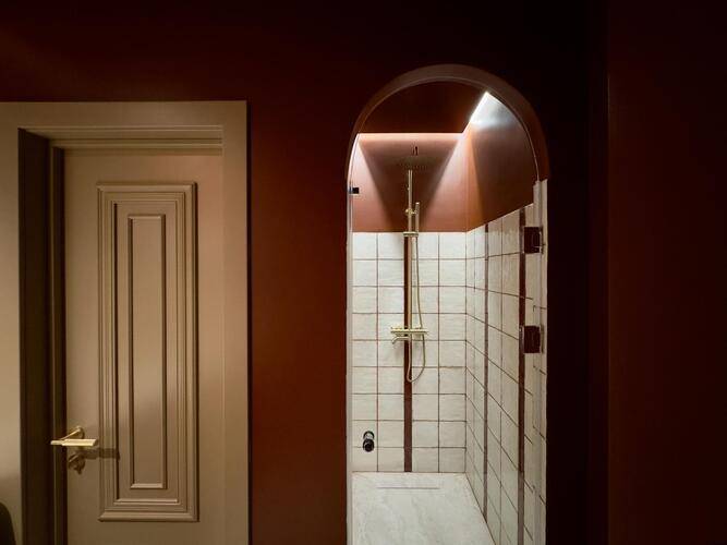 Арт Отель Astoria Hotel