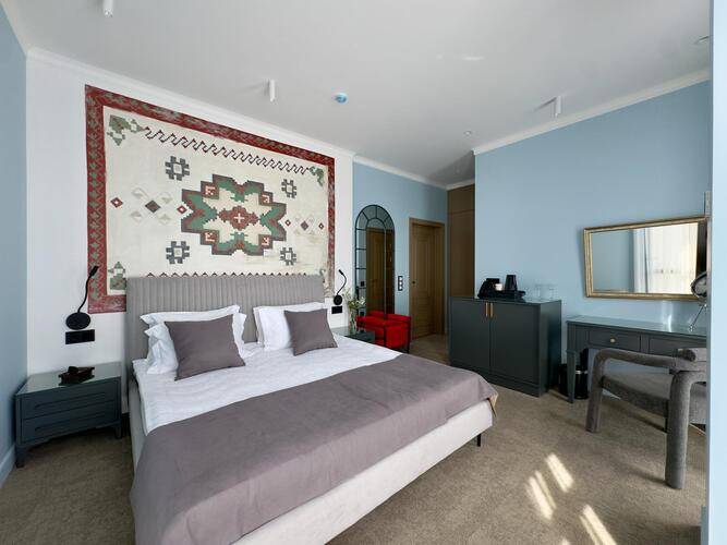 Арт Отель Astoria Hotel