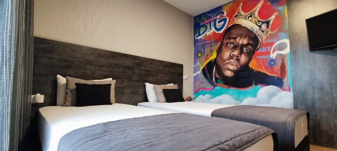 Rise Street Art Hotel