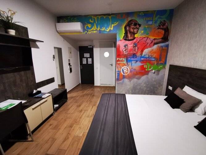 Rise Street Art Hotel