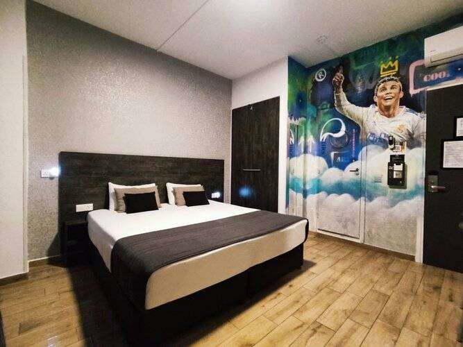 Rise Street Art Hotel