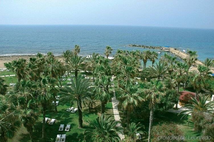 Leonardo Plaza Cypria Maris Beach Hotel & Spa