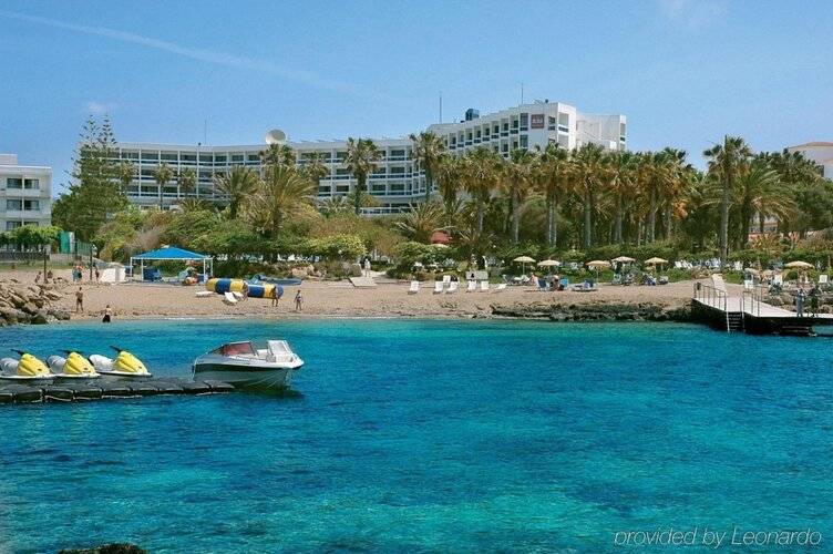 Leonardo Plaza Cypria Maris Beach Hotel & Spa